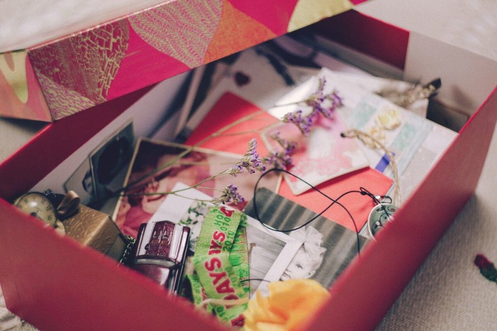 keepsake box of sentimental items